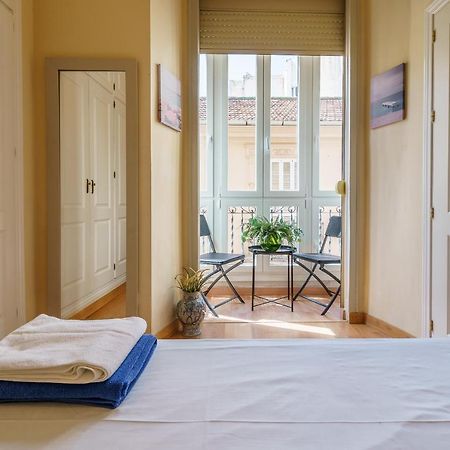 Bright Two-Bedroom Apartment In The Historic Center มาลากา ภายนอก รูปภาพ