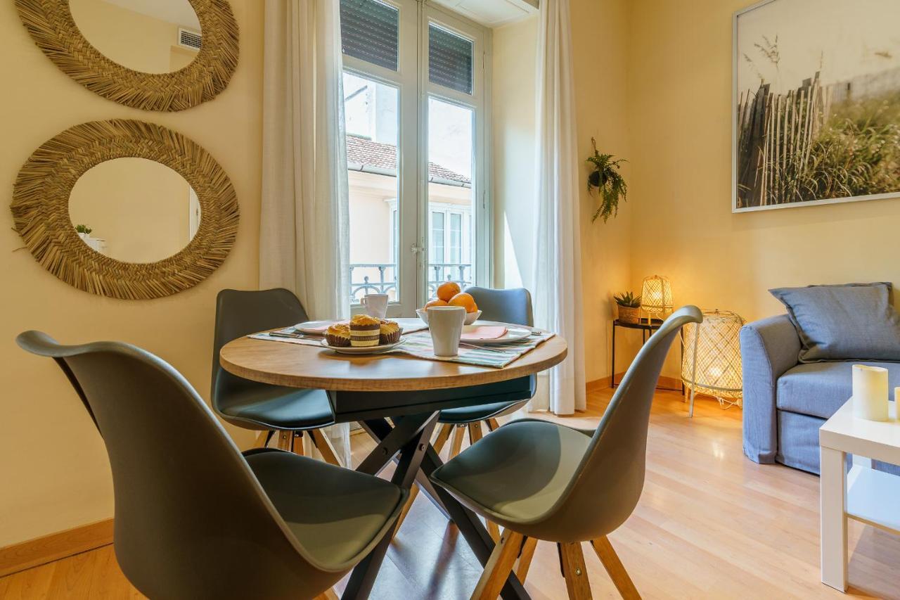 Bright Two-Bedroom Apartment In The Historic Center มาลากา ภายนอก รูปภาพ